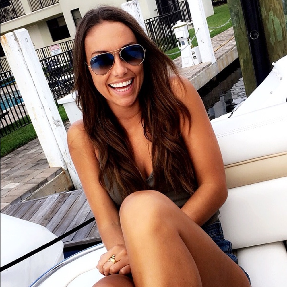 Meet your Posher, Sara